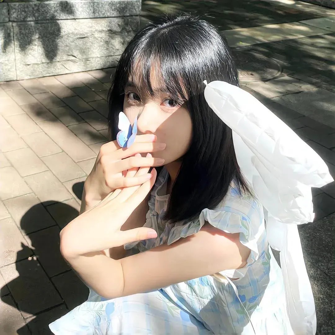 表情符号电影封面